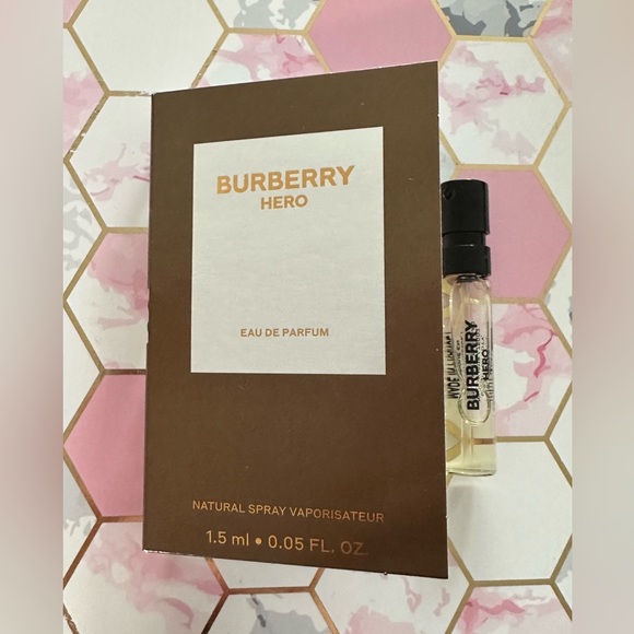 BURBERRY Hero EDP - Picture 1 of 2